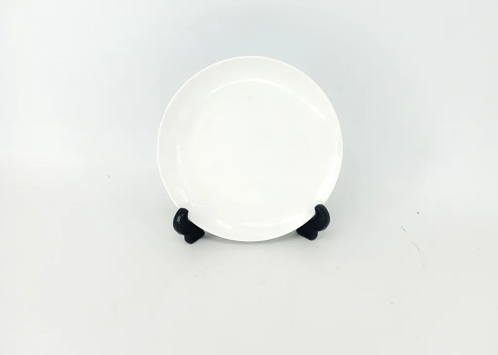 จานใบบัวขาว 7"cp