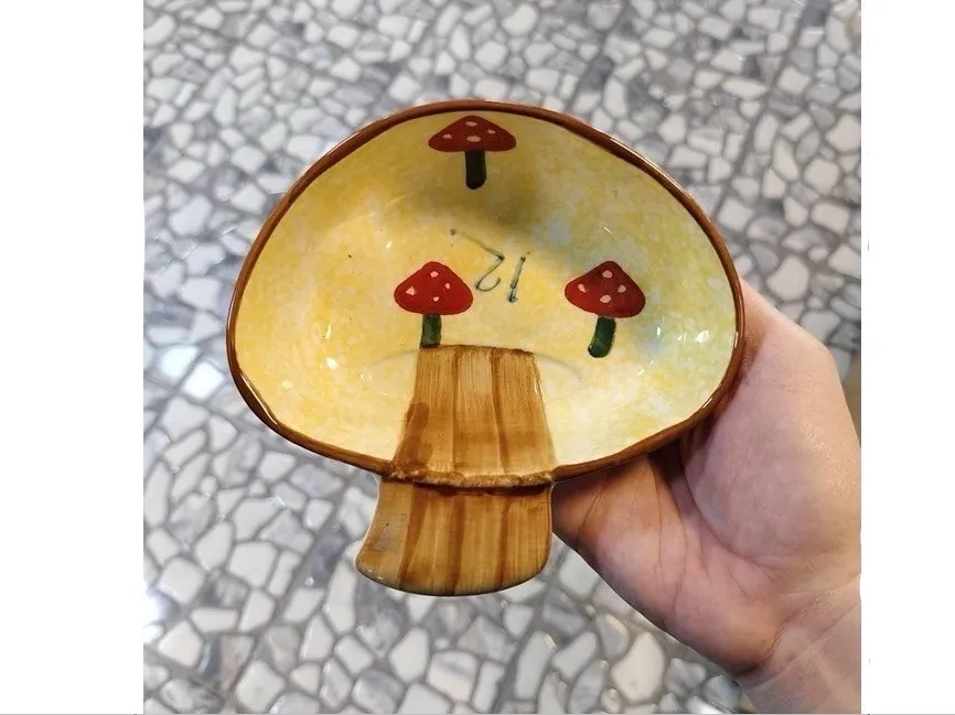 ถ้วยเห็ด 6 นิ้ว