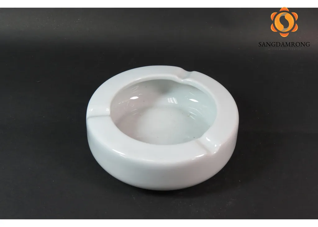 เขี่ยบุหรี่แบนใหญ่ ขาว