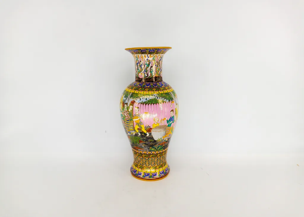 แจกันประเพณี 10"