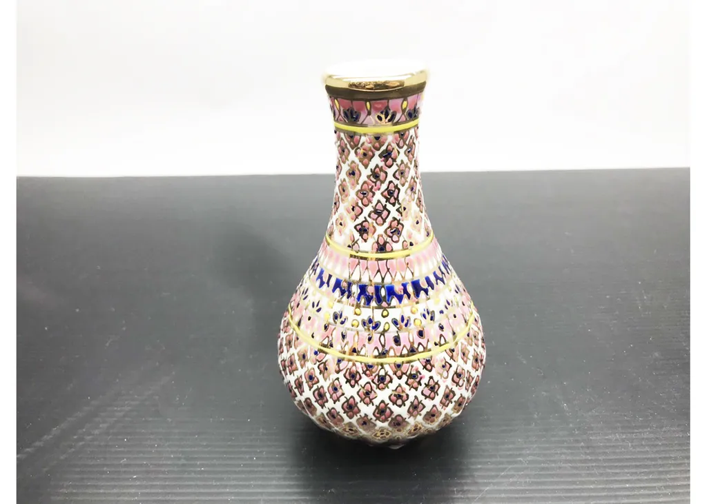 แจกันปากแคบสีนูน 5"