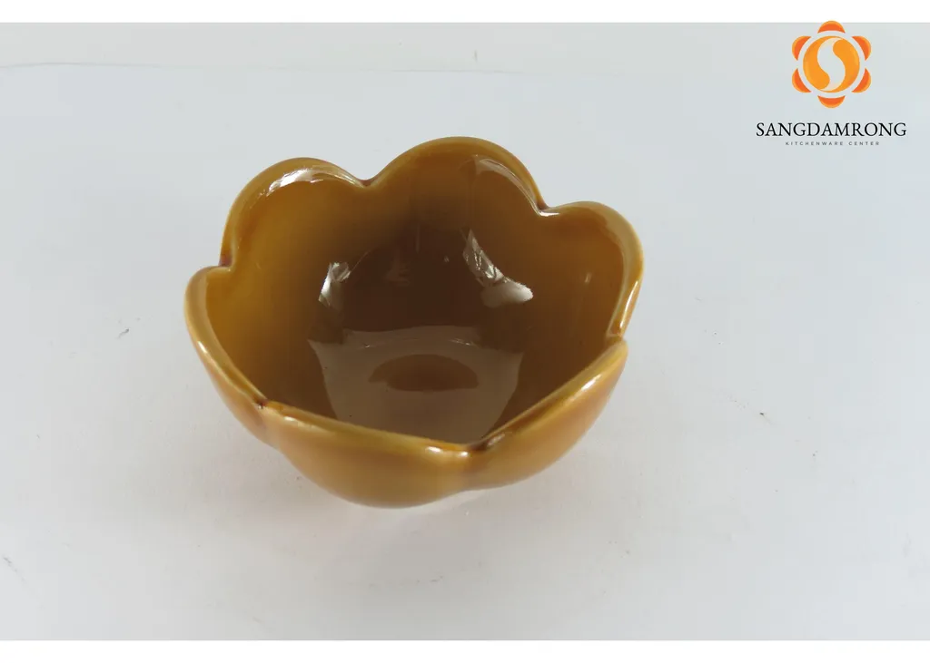 ถ้วยกลีบบัว2" ตาล