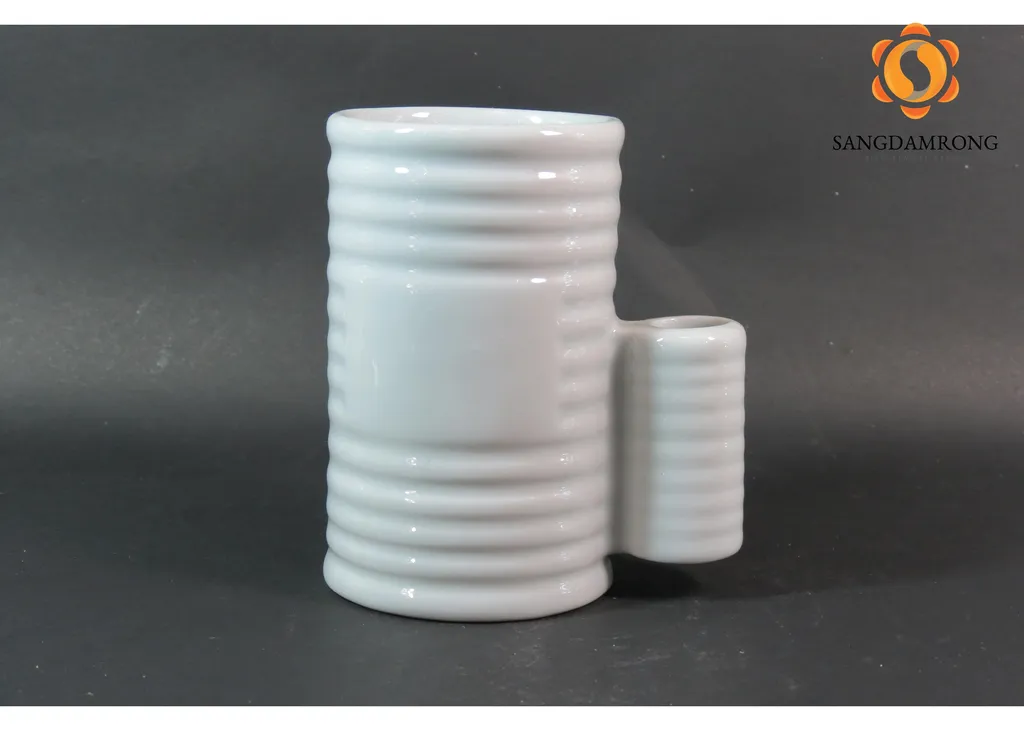 กระบอกทิชชูขาว