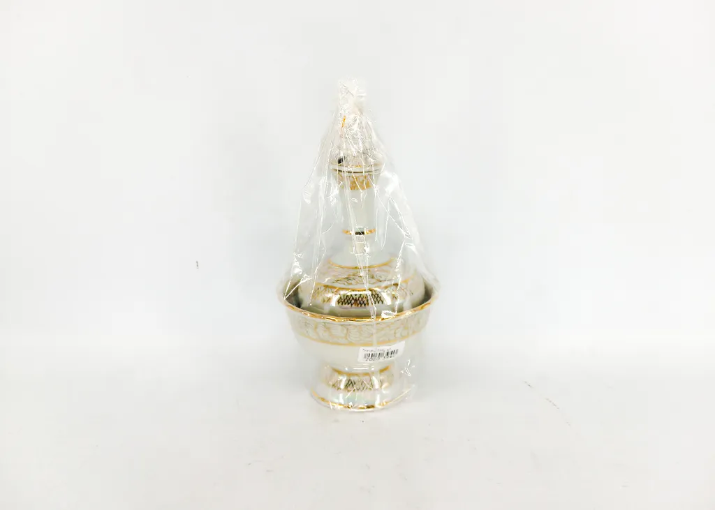 ที่กรวดน้ำใหญ่ มุก