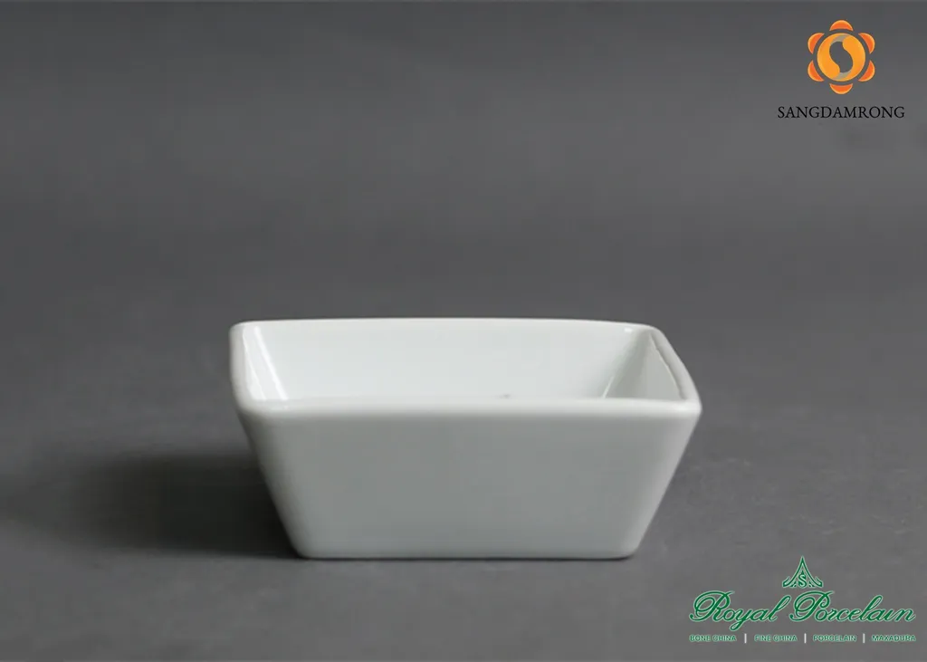 #P4174 w/w ถ้วยน้ำจิ้มเหลี่ยม 7x7cm. (1*72*288)