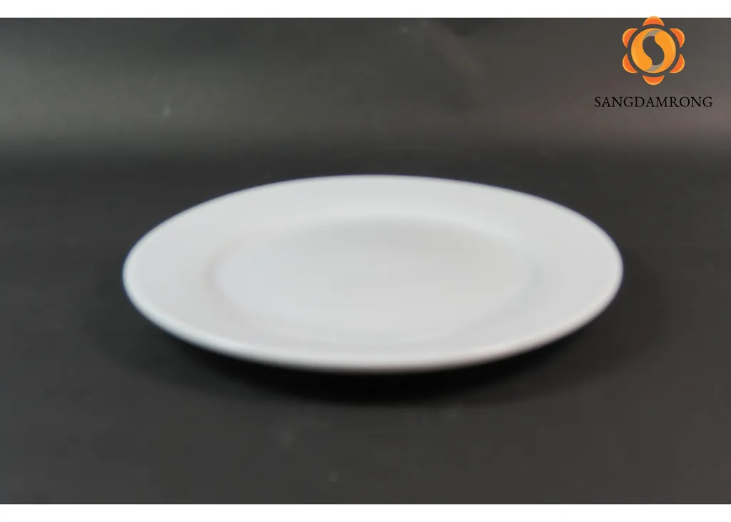 จานกลมขาว 6"cp