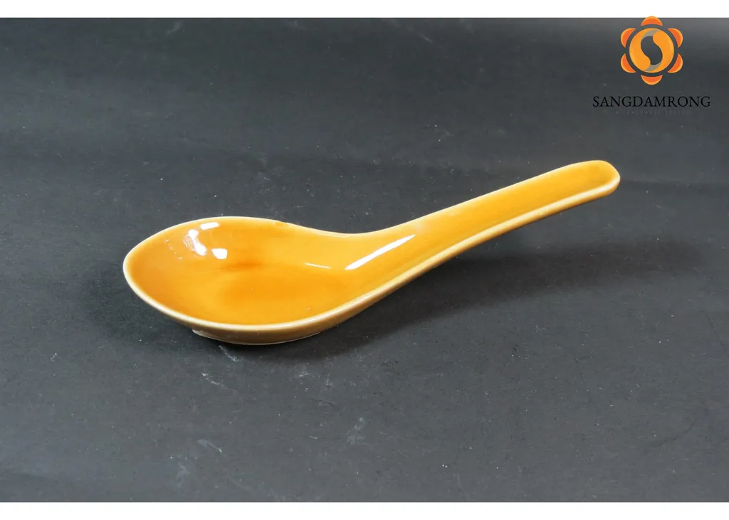 ช้อนซุป ตาล
