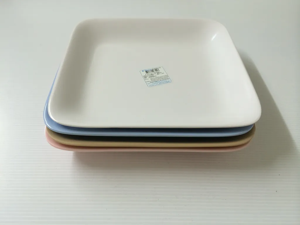 P926-7.5 จานเหลี่ยม 7.5" ชมพู (1x12)