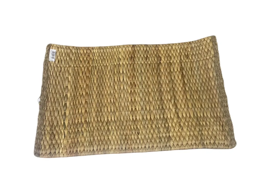 แผ่นรองจานผักตบ 30*45cm.