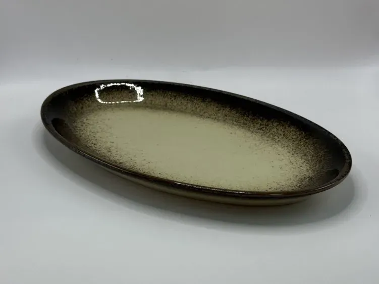 จานเปลไข่ NO.1-11" สีออมเบย์ครีม